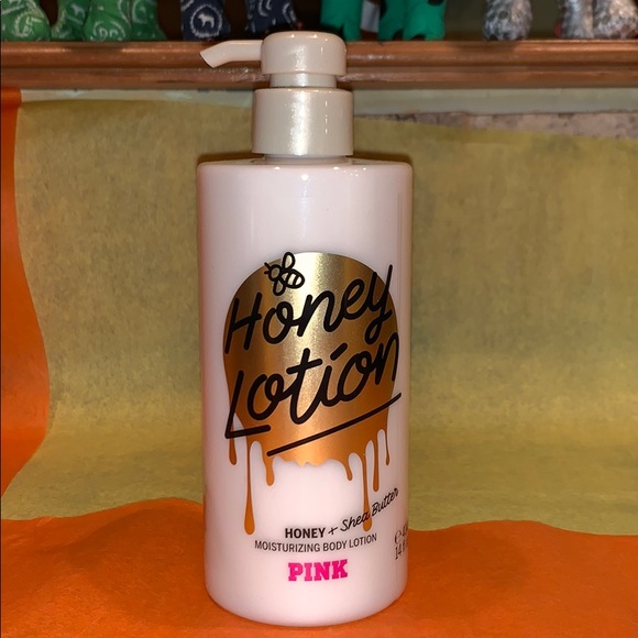 VS PINK Honey Bun Bundle - Picture 5 of 6